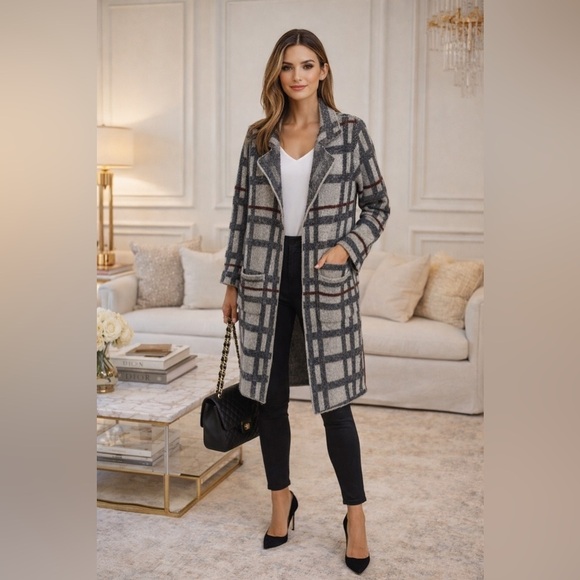 Monteau Sweaters - Monteau plaid longline knit duster/cardigan. Size M
